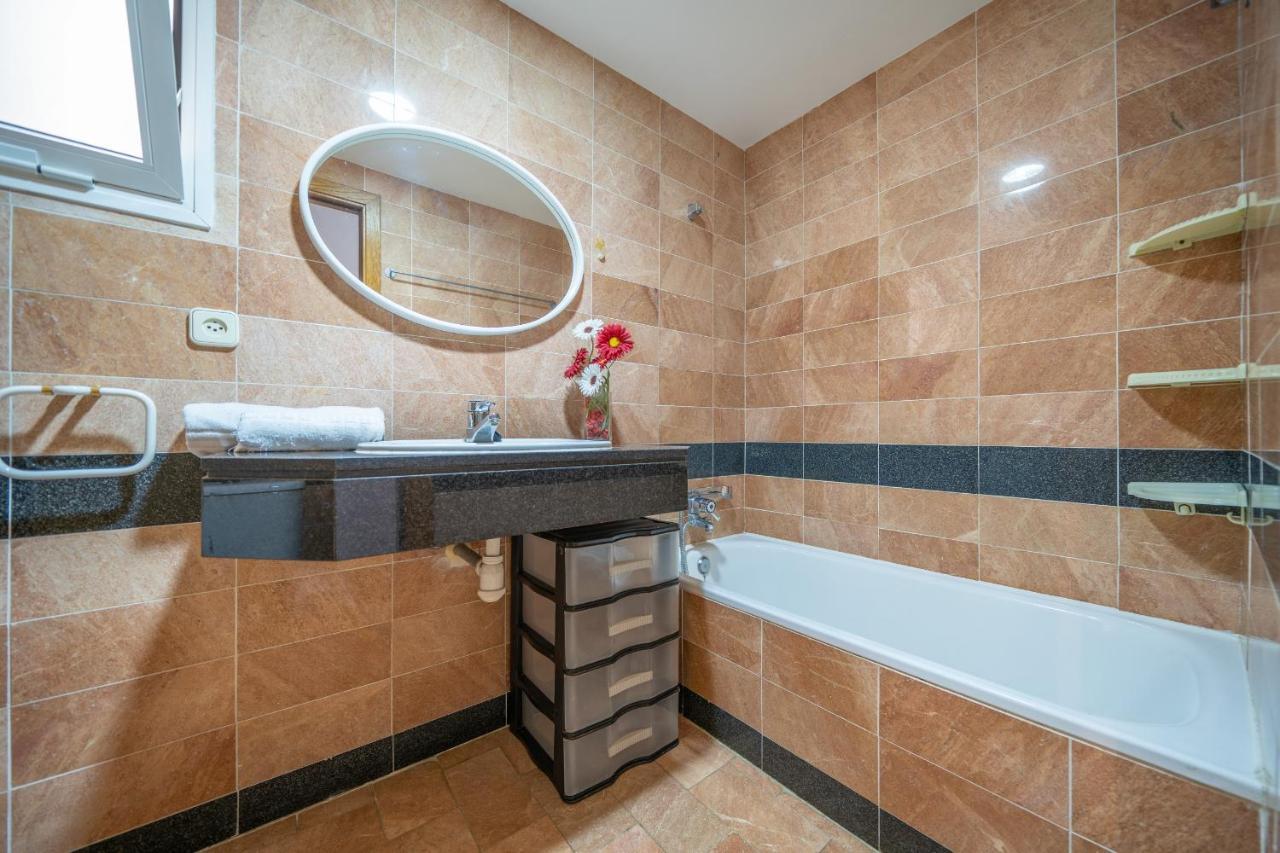 Homeholidaysrentals Margot - Costa Barcelona Pineda de Mar Eksteriør bilde